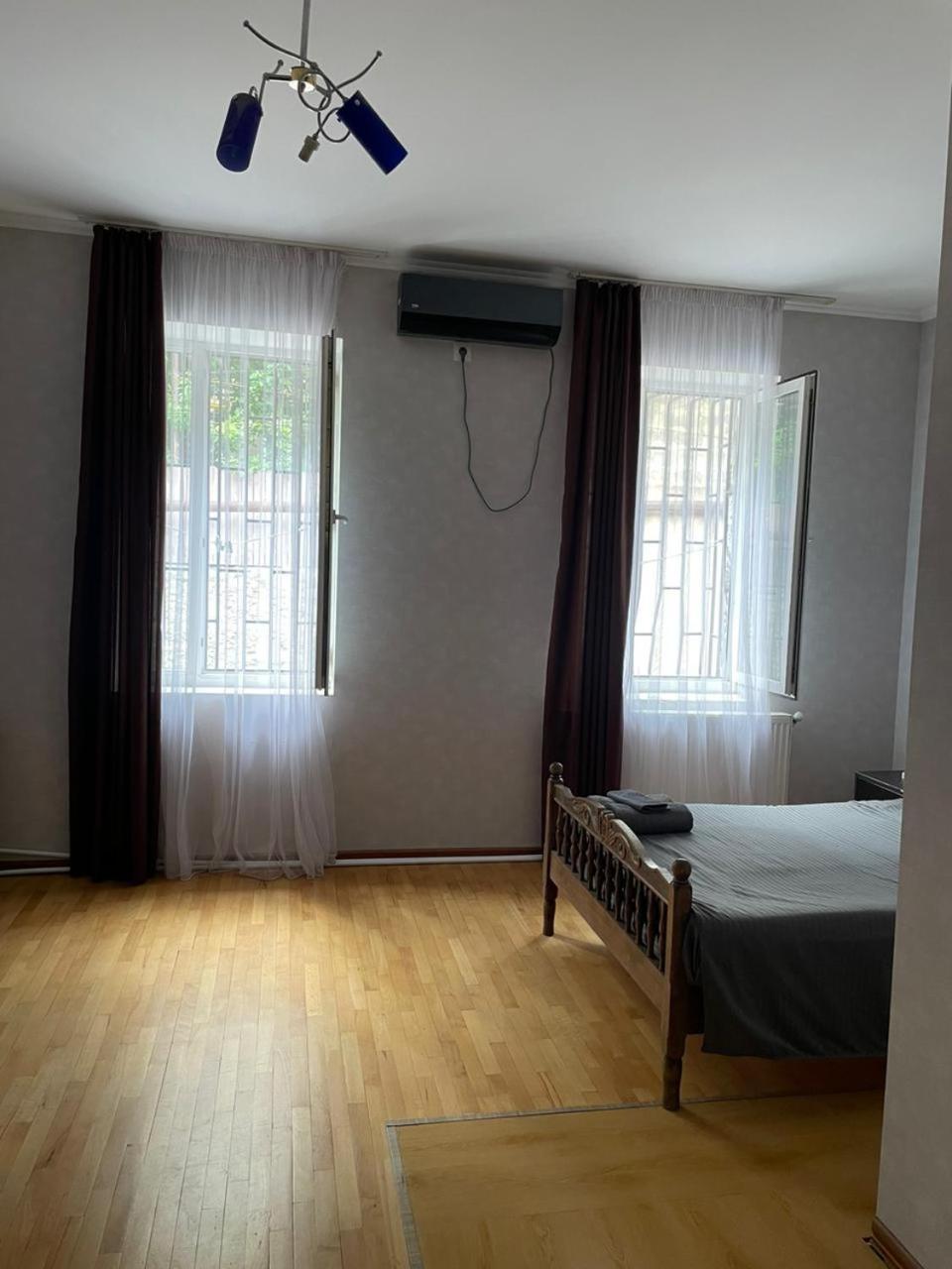 Hotel Gnt+ Tiflis Exterior foto